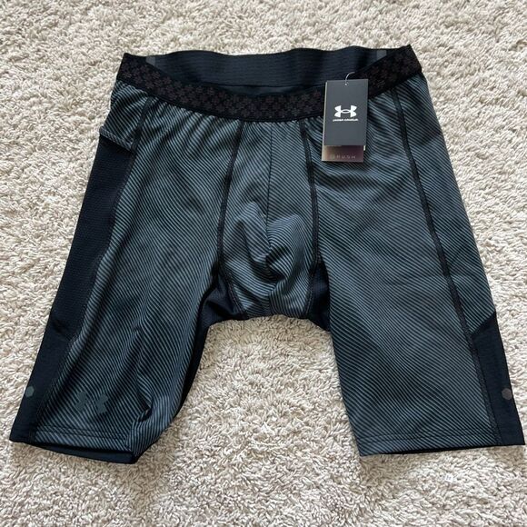 Under Armour Rush SmartForm Printed Compression Shorts - Picture 9 of 10